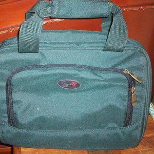 Ricardo Beverly Hills Carry On Toiletry Hanging Travel Bag Suitcase 13x10 inches